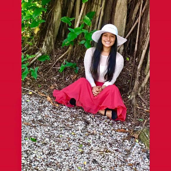 Meet your Posher, Rosa - Picture 1 of 1